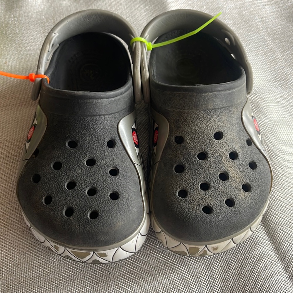 Crocs play shoes size 10t